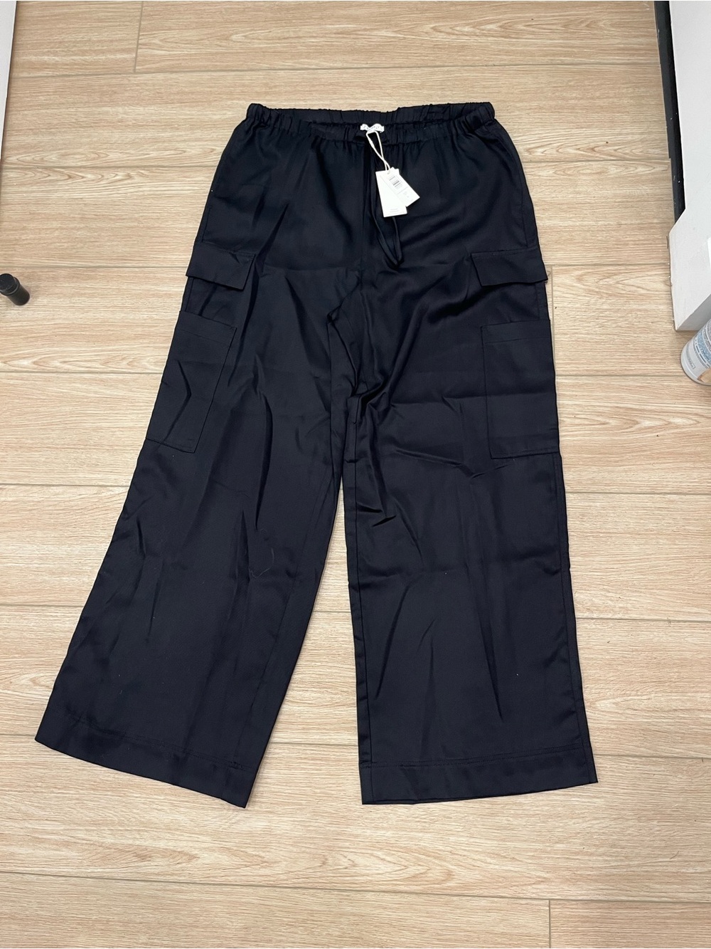 Z Supply Black Wide-Leg Cargo Pants  with Drawstring